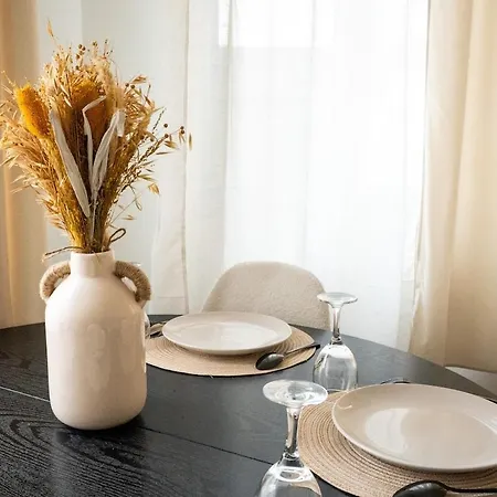 Le Distingué Appartement Reims